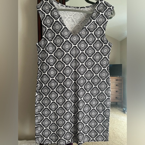 BODEN sleeveless jersey shift dress - Picture 3 of 6